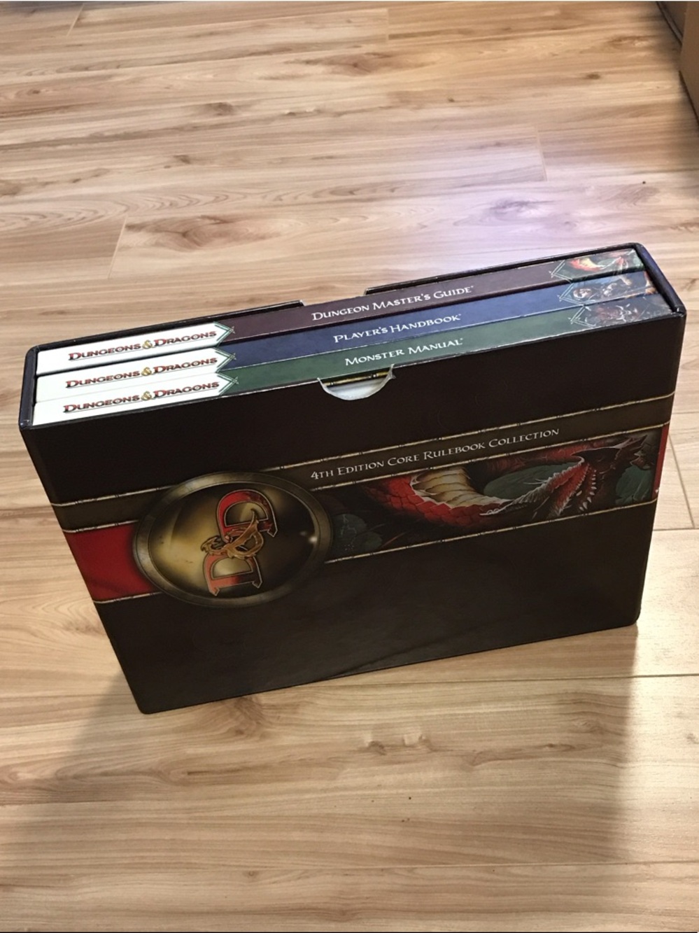 Dungeons & Dragons 4th Edition Core Rulebook Box Set - Black & Red